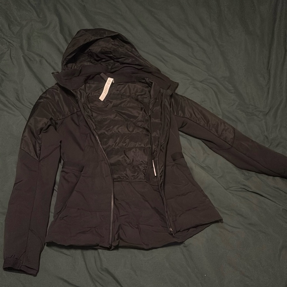 Lululemon slim puffer